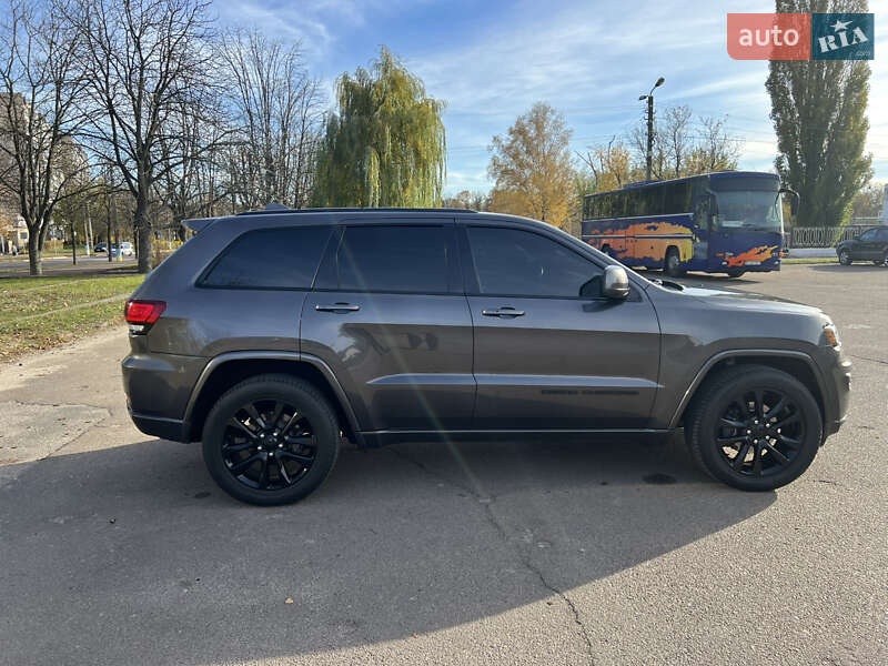 Внедорожник / Кроссовер Jeep Grand Cherokee 2018 в Броварах
