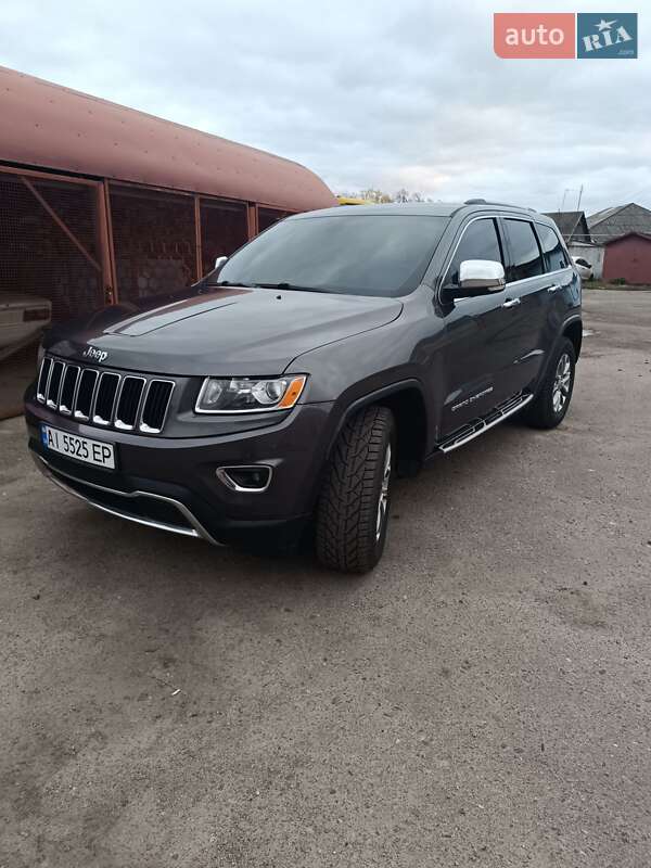 Внедорожник / Кроссовер Jeep Grand Cherokee 2016 в Яготине
