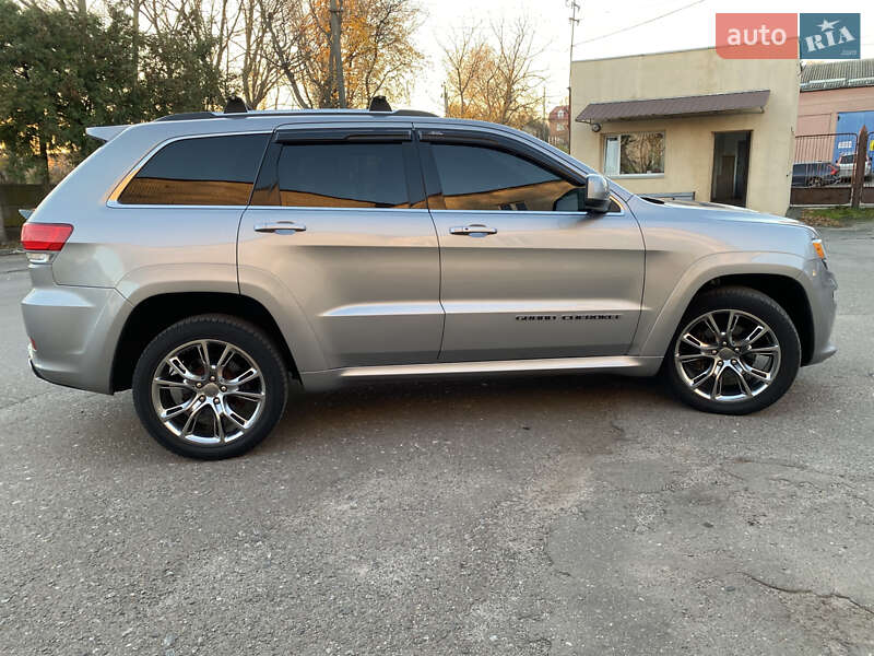 Внедорожник / Кроссовер Jeep Grand Cherokee 2016 в Хмельницком