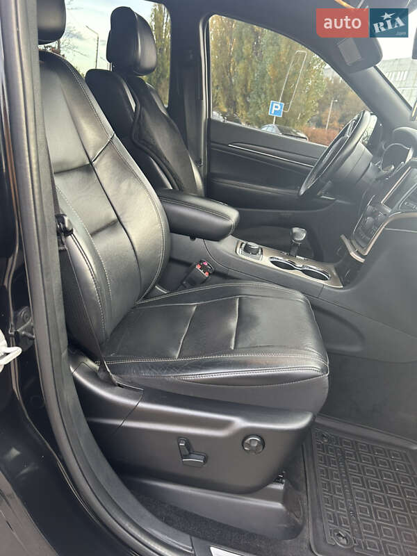 Внедорожник / Кроссовер Jeep Grand Cherokee 2015 в Полтаве фото 18 Внедорожник / Кроссовер Jeep Grand Cherokee 2015 в Полтаве