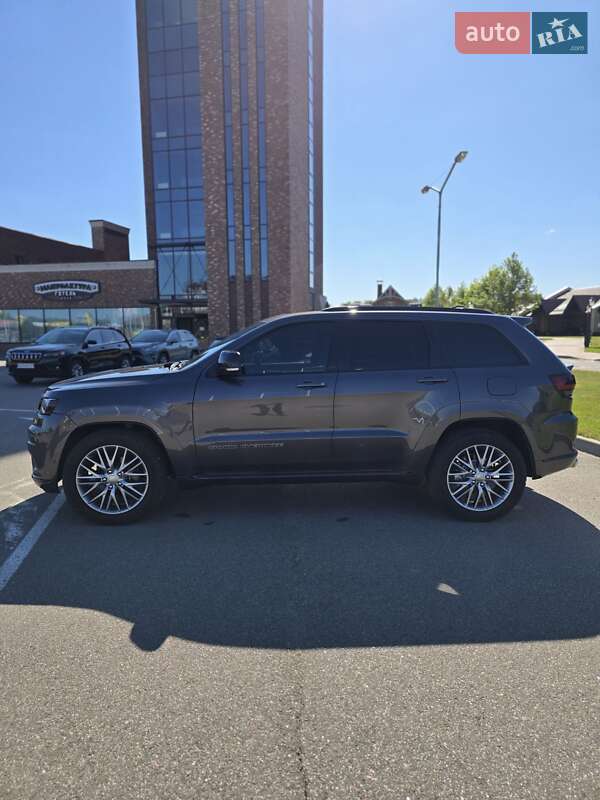 Внедорожник / Кроссовер Jeep Grand Cherokee 2018 в Киеве фото 27 Внедорожник / Кроссовер Jeep Grand Cherokee 2018 в Киеве