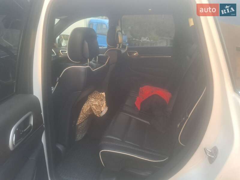 Внедорожник / Кроссовер Jeep Grand Cherokee 2013 в Тернополе
