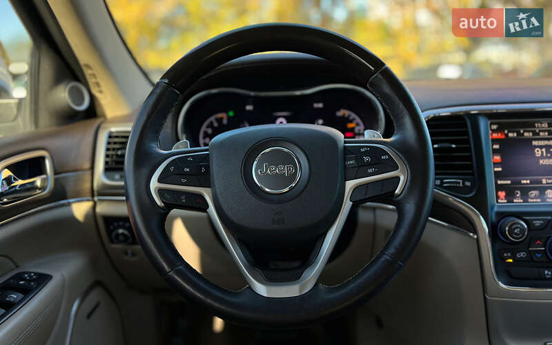 Внедорожник / Кроссовер Jeep Grand Cherokee 2015 в Львове