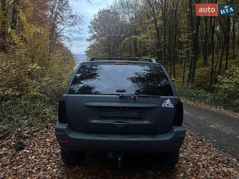 Внедорожник / Кроссовер Jeep Grand Cherokee 2004 в Хусте