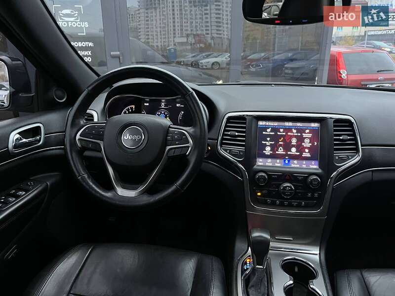 Внедорожник / Кроссовер Jeep Grand Cherokee 2017 в Киеве фото 13 Внедорожник / Кроссовер Jeep Grand Cherokee 2017 в Киеве