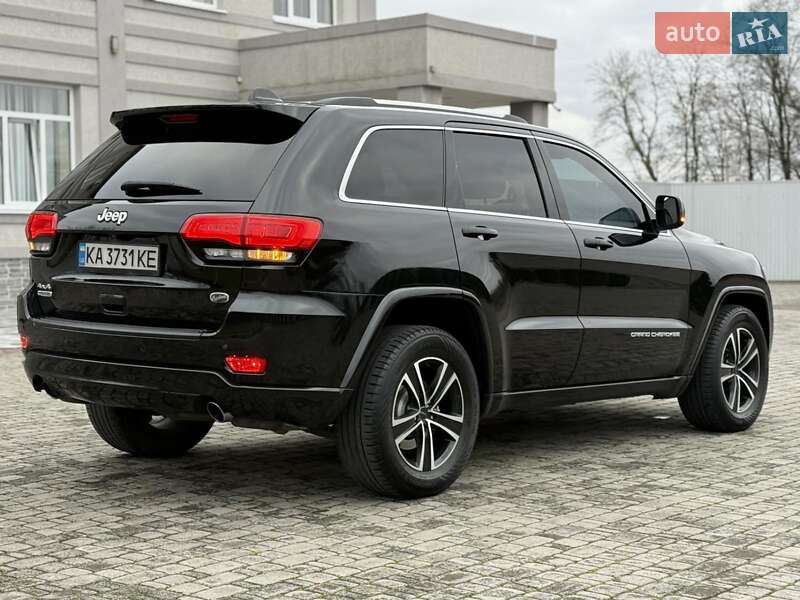 Внедорожник / Кроссовер Jeep Grand Cherokee 2013 в Черновцах
