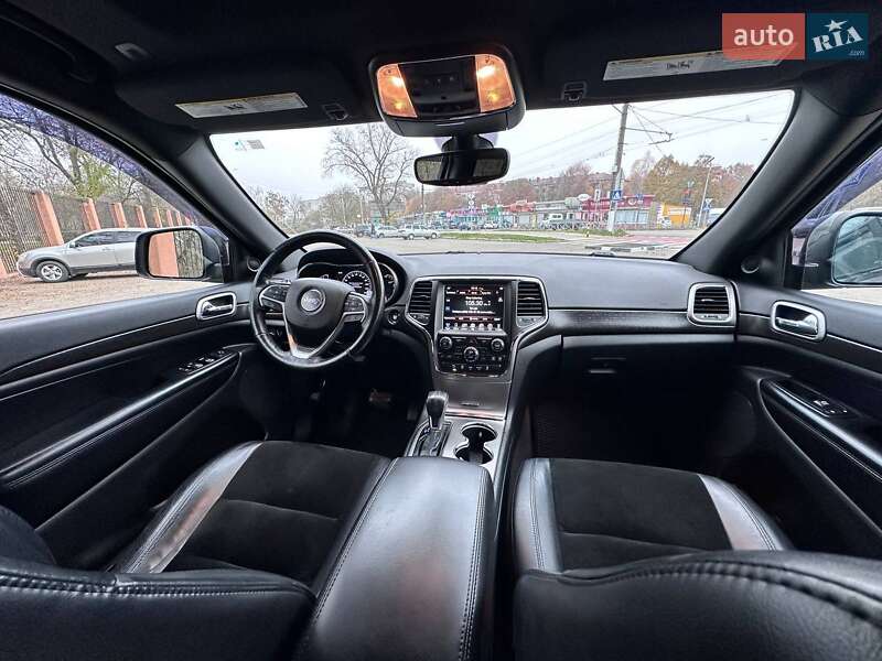 Внедорожник / Кроссовер Jeep Grand Cherokee 2016 в Кропивницком