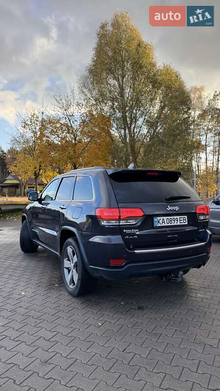Внедорожник / Кроссовер Jeep Grand Cherokee 2015 в Киеве