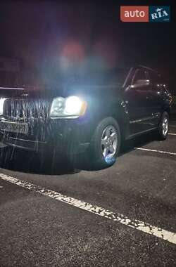 Внедорожник / Кроссовер Jeep Grand Cherokee 2005 в Ровно