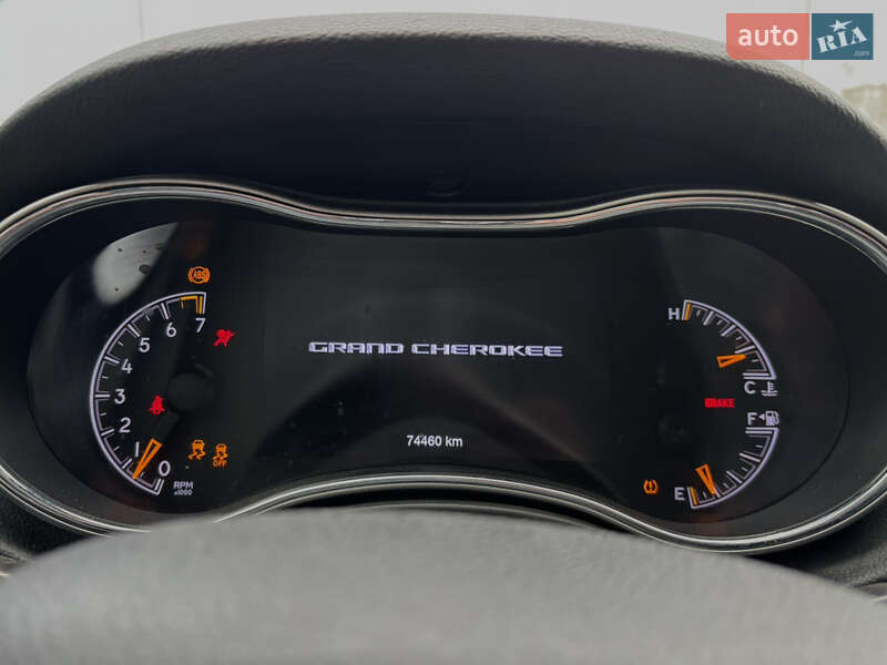 Внедорожник / Кроссовер Jeep Grand Cherokee 2017 в Киеве