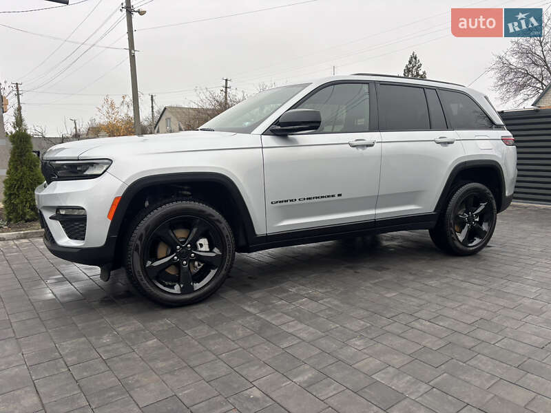 Внедорожник / Кроссовер Jeep Grand Cherokee 2025 в Полтаве