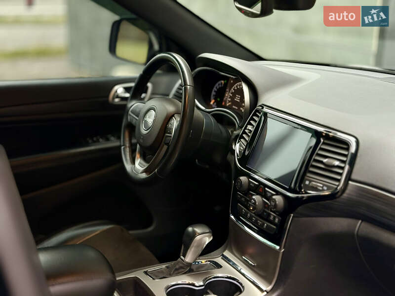 Внедорожник / Кроссовер Jeep Grand Cherokee 2018 в Харькове фото 18 Внедорожник / Кроссовер Jeep Grand Cherokee 2018 в Харькове