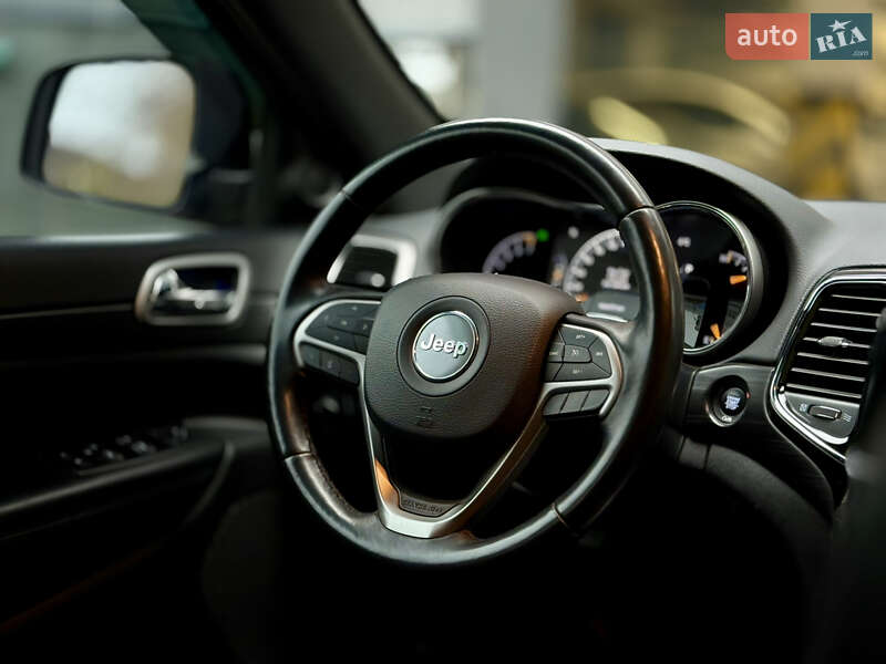 Внедорожник / Кроссовер Jeep Grand Cherokee 2018 в Харькове фото 21 Внедорожник / Кроссовер Jeep Grand Cherokee 2018 в Харькове