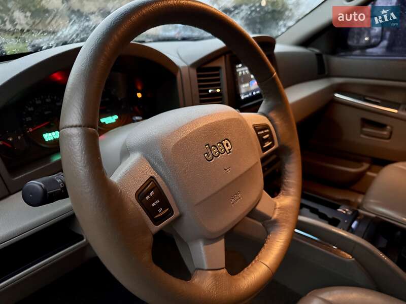 Позашляховик / Кросовер Jeep Grand Cherokee 2005 в Одесі