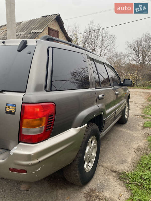 Внедорожник / Кроссовер Jeep Grand Cherokee 2002 в Александрие