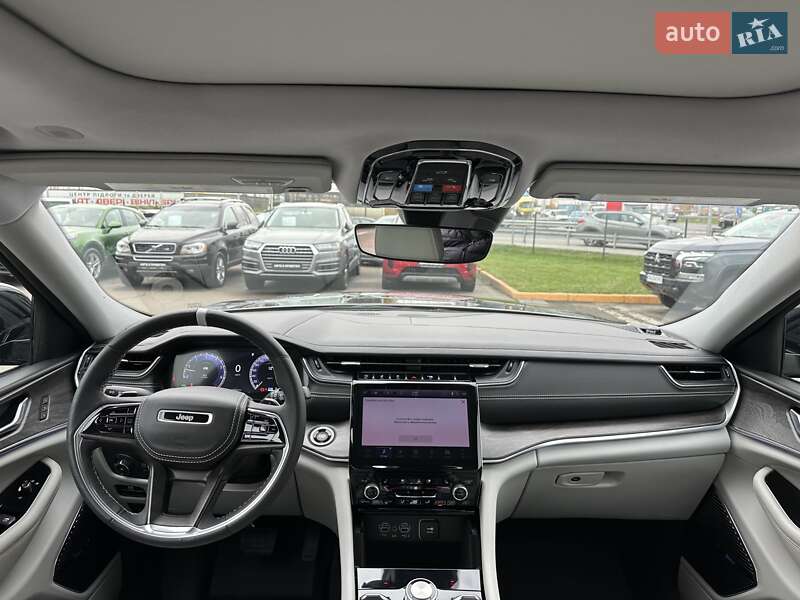 Внедорожник / Кроссовер Jeep Grand Cherokee 2022 в Киеве