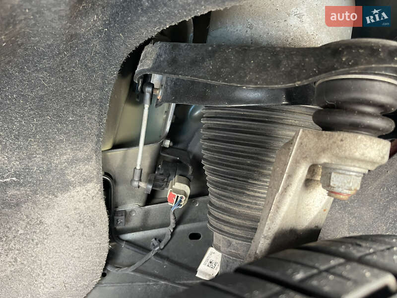 Внедорожник / Кроссовер Jeep Grand Cherokee 2021 в Киеве фото 25 Внедорожник / Кроссовер Jeep Grand Cherokee 2021 в Киеве