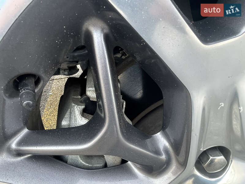 Внедорожник / Кроссовер Jeep Grand Cherokee 2021 в Киеве фото 37 Внедорожник / Кроссовер Jeep Grand Cherokee 2021 в Киеве