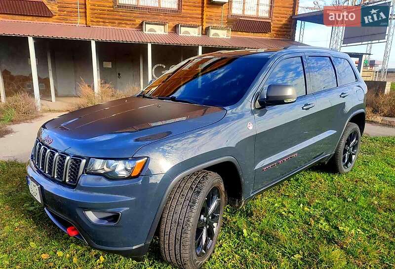 Внедорожник / Кроссовер Jeep Grand Cherokee 2016 в Мерефа