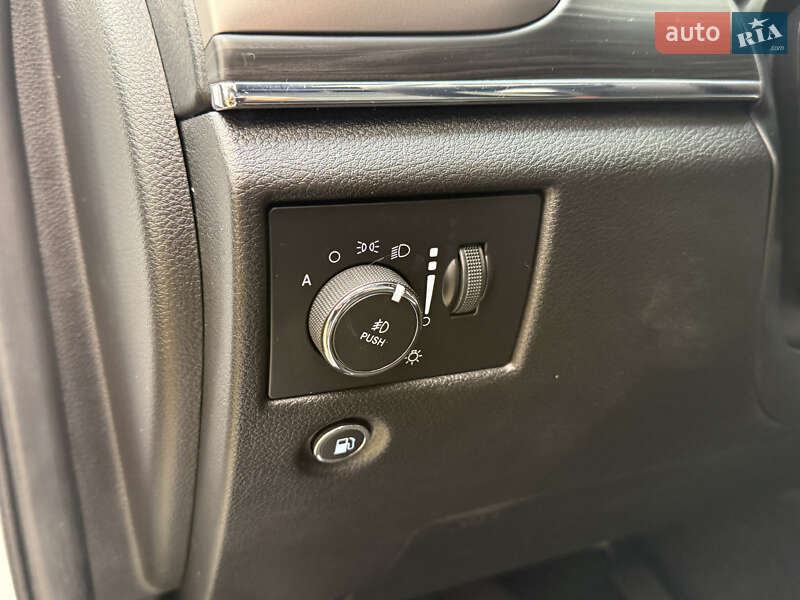 Внедорожник / Кроссовер Jeep Grand Cherokee 2021 в Киеве фото 37 Внедорожник / Кроссовер Jeep Grand Cherokee 2021 в Киеве