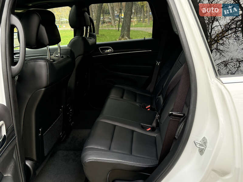 Внедорожник / Кроссовер Jeep Grand Cherokee 2021 в Киеве фото 49 Внедорожник / Кроссовер Jeep Grand Cherokee 2021 в Киеве