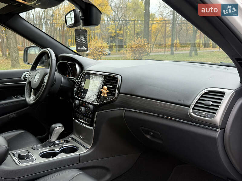 Внедорожник / Кроссовер Jeep Grand Cherokee 2021 в Киеве фото 65 Внедорожник / Кроссовер Jeep Grand Cherokee 2021 в Киеве