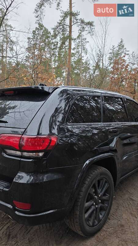 Внедорожник / Кроссовер Jeep Grand Cherokee 2020 в Киеве фото 5 Внедорожник / Кроссовер Jeep Grand Cherokee 2020 в Киеве