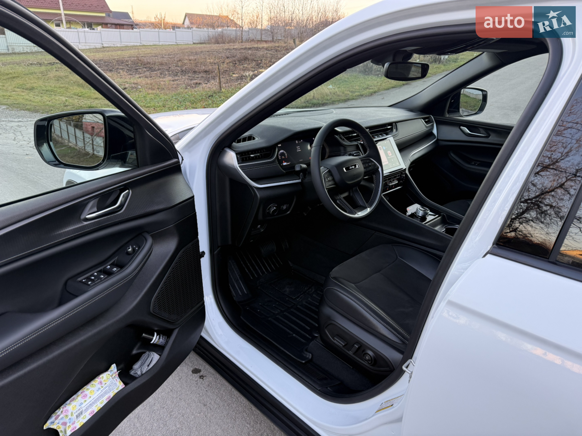 2024 Jeep Grand Cherokee - мініатюра 2