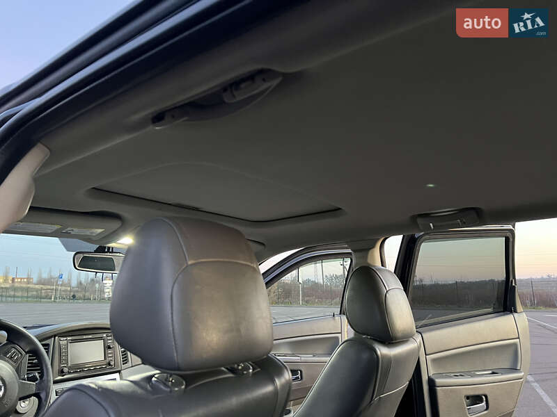 Внедорожник / Кроссовер Jeep Grand Cherokee 2007 в Ровно