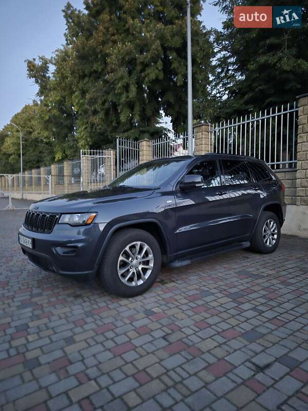 Внедорожник / Кроссовер Jeep Grand Cherokee 2015 в Киеве фото 2 Внедорожник / Кроссовер Jeep Grand Cherokee 2015 в Киеве