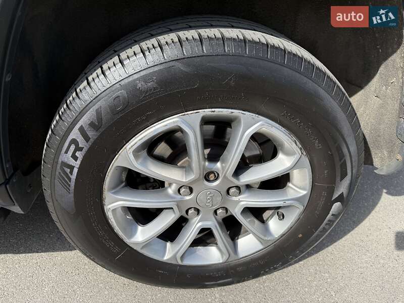Внедорожник / Кроссовер Jeep Grand Cherokee 2015 в Киеве фото 13 Внедорожник / Кроссовер Jeep Grand Cherokee 2015 в Киеве