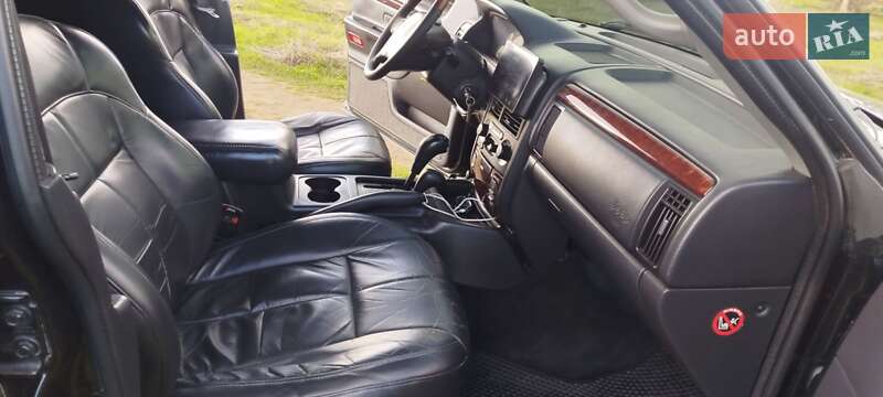 Внедорожник / Кроссовер Jeep Grand Cherokee 2003 в Новой Одессе
