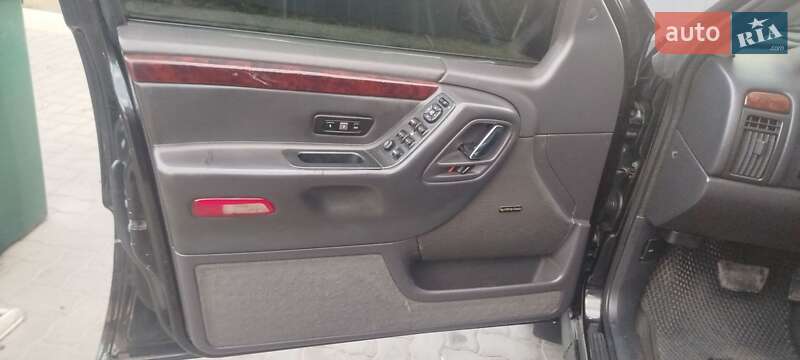 Внедорожник / Кроссовер Jeep Grand Cherokee 2003 в Новой Одессе