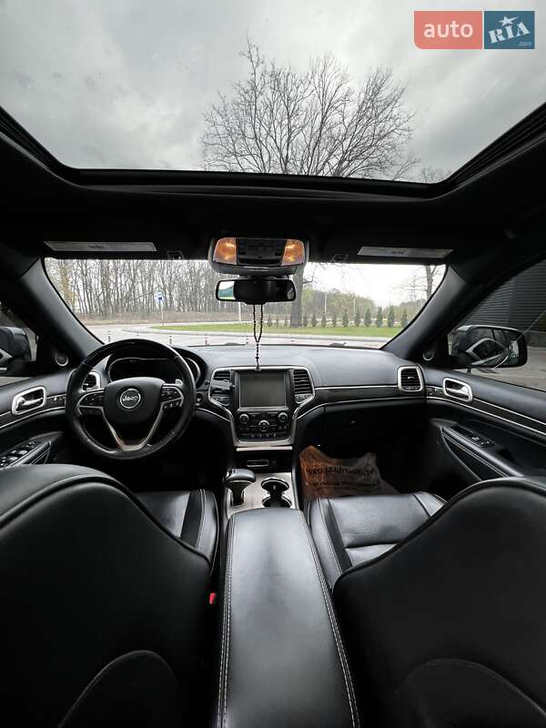 Внедорожник / Кроссовер Jeep Grand Cherokee 2015 в Львове