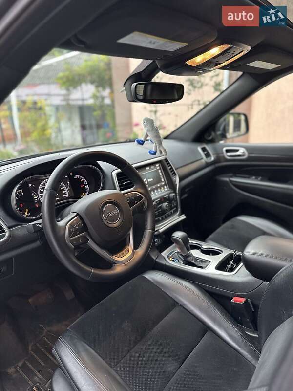 Внедорожник / Кроссовер Jeep Grand Cherokee 2017 в Лубнах
