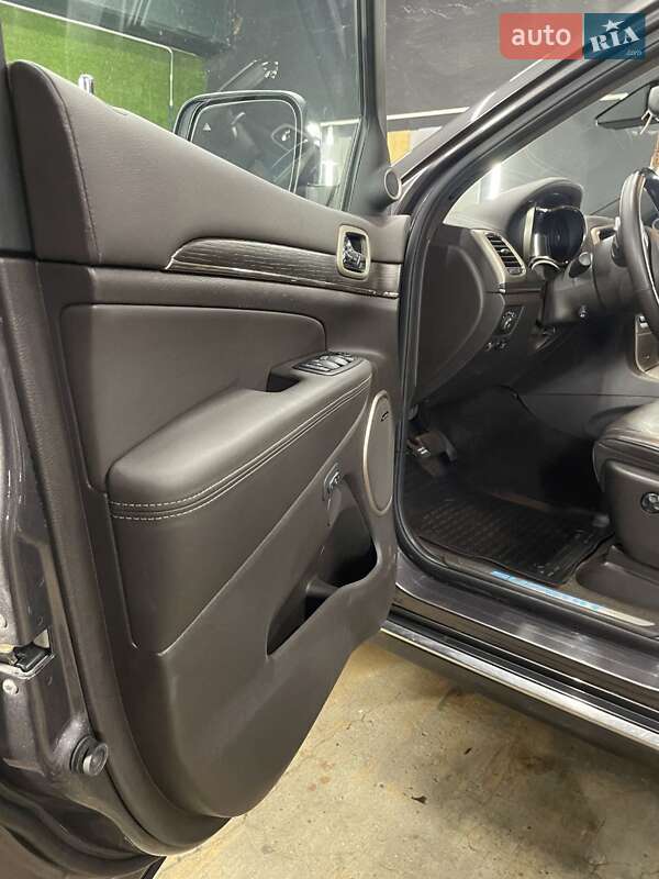 Внедорожник / Кроссовер Jeep Grand Cherokee 2014 в Николаеве фото 14 Внедорожник / Кроссовер Jeep Grand Cherokee 2014 в Николаеве