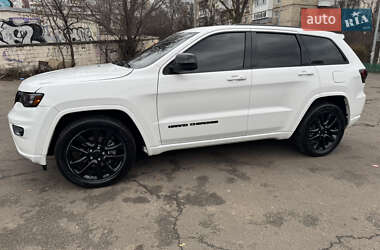 Внедорожник / Кроссовер Jeep Grand Cherokee 2018 в Киеве