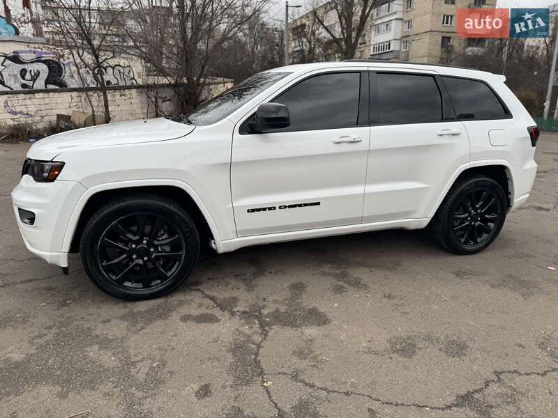 Позашляховик / Кросовер Jeep Grand Cherokee 2018 в Києві