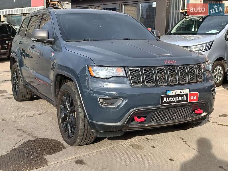 Внедорожник / Кроссовер Jeep Grand Cherokee 2016 в Харькове