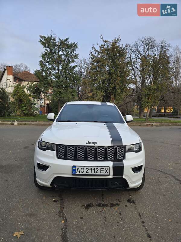 Позашляховик / Кросовер Jeep Grand Cherokee 2020 в Ужгороді