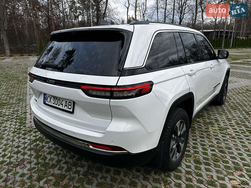 Внедорожник / Кроссовер Jeep Grand Cherokee 2022 в Харькове