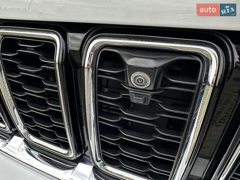 Внедорожник / Кроссовер Jeep Grand Cherokee 2022 в Харькове