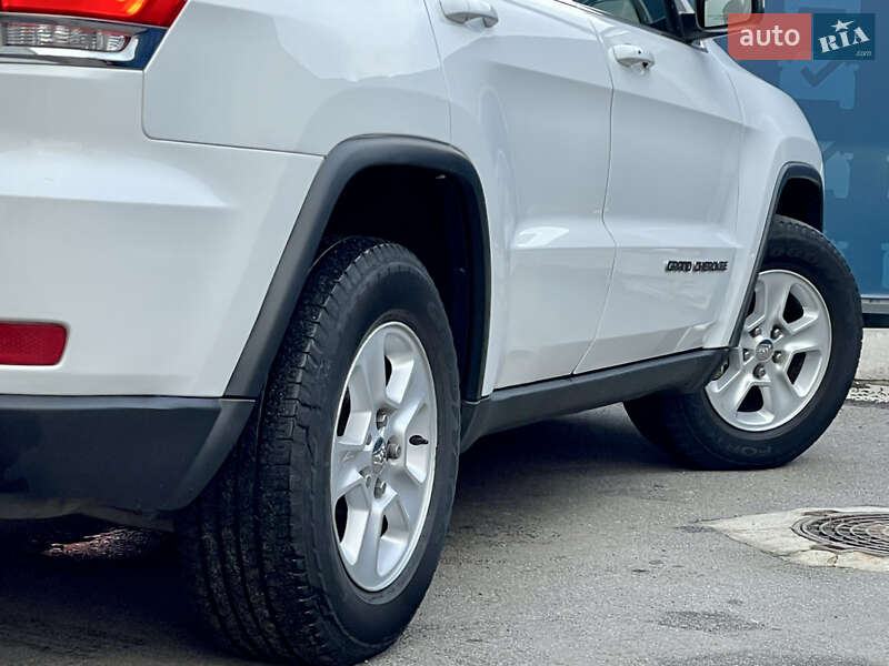 Внедорожник / Кроссовер Jeep Grand Cherokee 2017 в Киеве