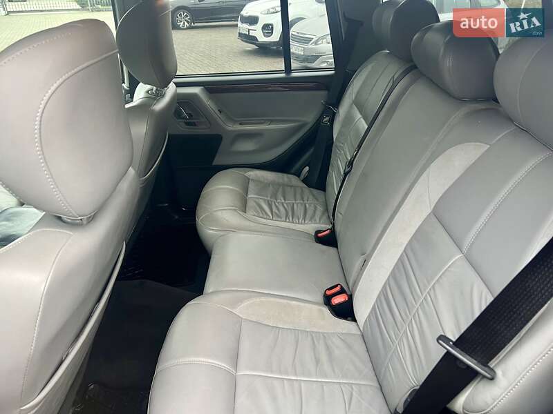 Внедорожник / Кроссовер Jeep Grand Cherokee 2004 в Луцке