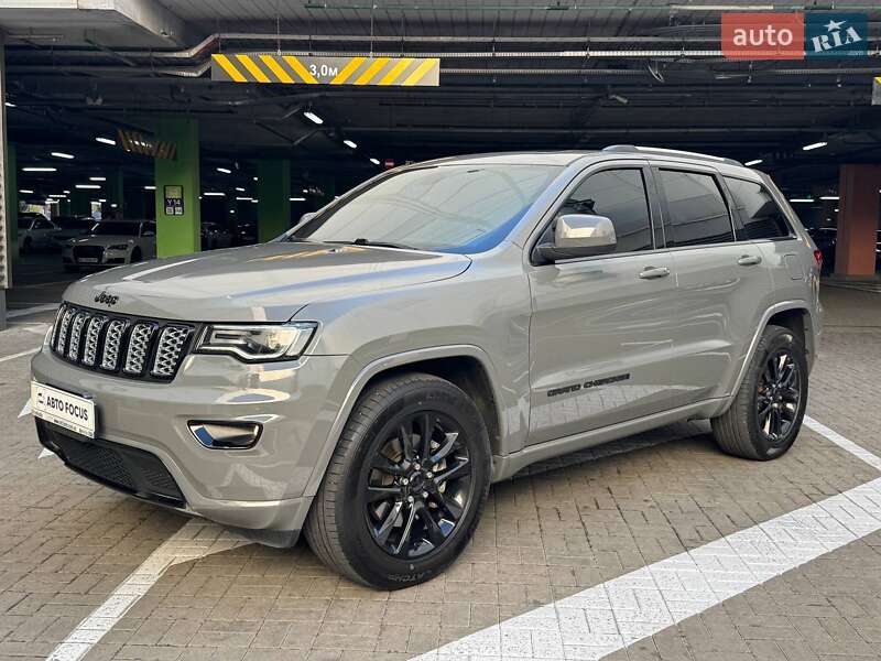 Внедорожник / Кроссовер Jeep Grand Cherokee 2021 в Киеве