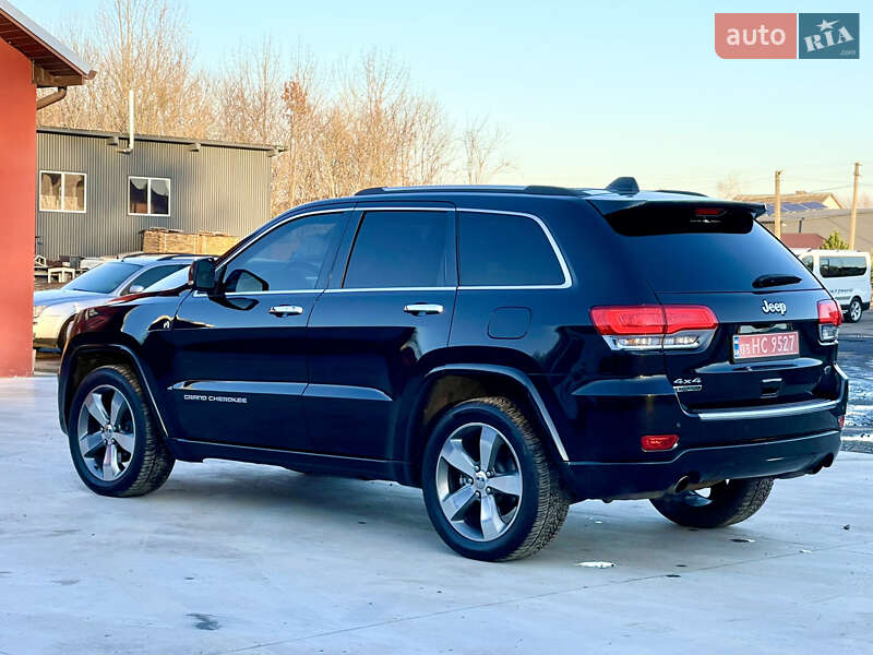 Внедорожник / Кроссовер Jeep Grand Cherokee 2016 в Млинове