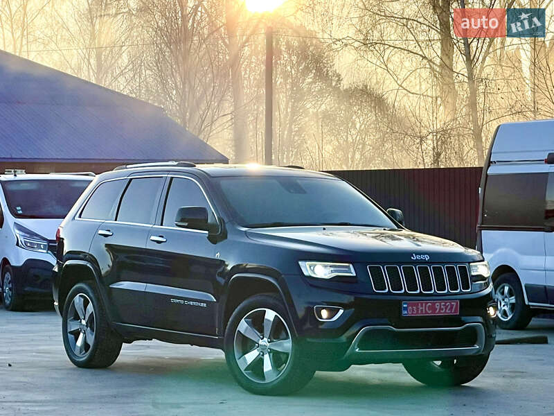 Внедорожник / Кроссовер Jeep Grand Cherokee 2016 в Млинове