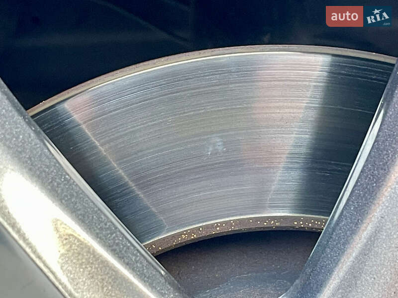 Внедорожник / Кроссовер Jeep Grand Cherokee 2016 в Млинове