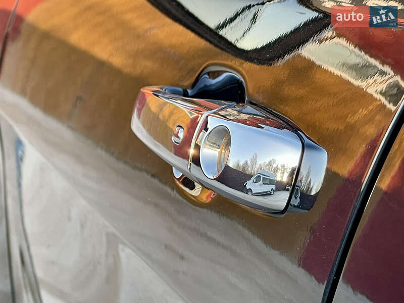 Внедорожник / Кроссовер Jeep Grand Cherokee 2016 в Млинове