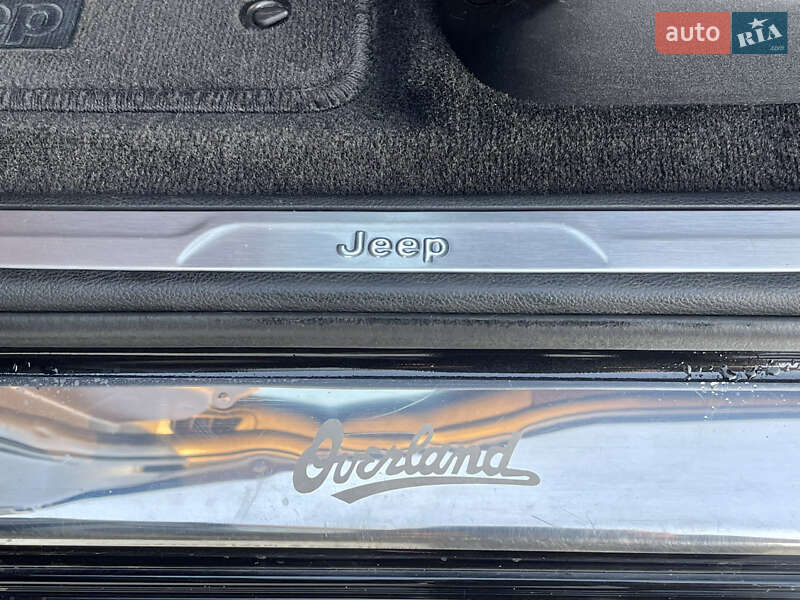 Внедорожник / Кроссовер Jeep Grand Cherokee 2016 в Млинове
